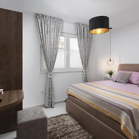Vista Exclusive Apartment Vir