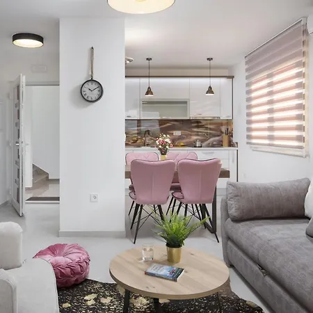 Vista Exclusive Apartment *